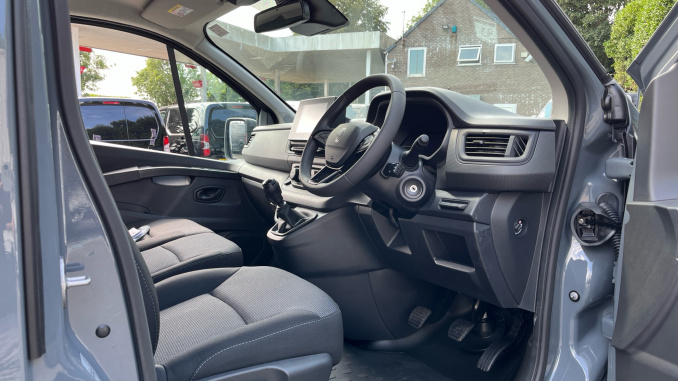 Renault Trafic Lwb Diesel LL30 Blue dCi 130 Advance [Safety] Van - Image 6